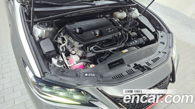 Lexus ES300h 7세대 F-Sport, 2022 6