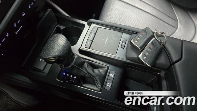 Lexus ES300h 7세대 F-Sport, 2022 9