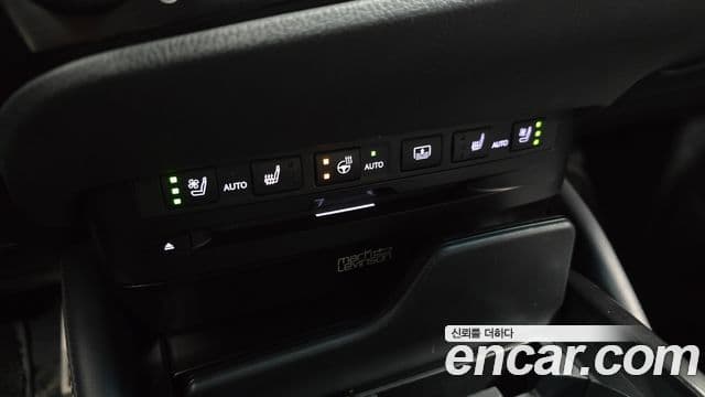 Lexus ES300h 7세대 F-Sport, 2022 16