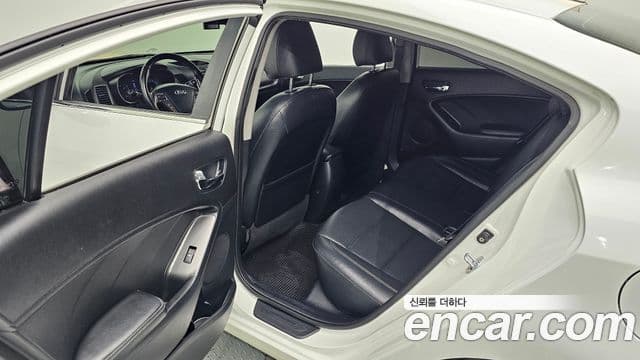 Kia K3 Prestige, 2013 12