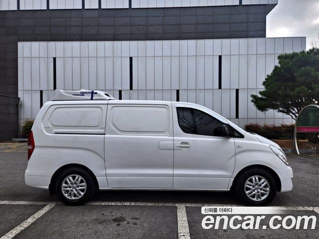 Hyundai Grand Starex Refrigerated Truck, 2017 4