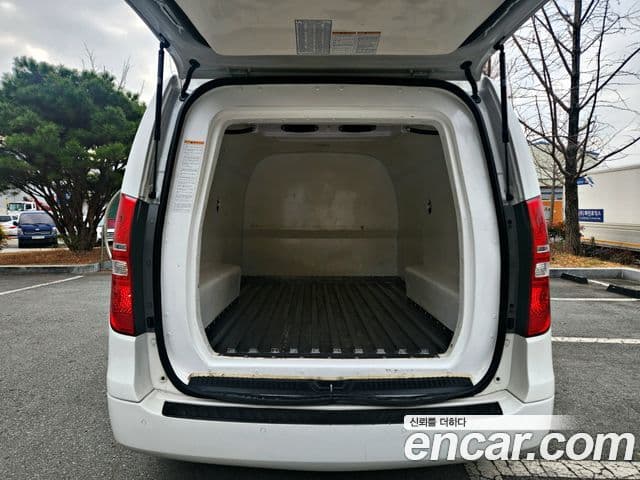 Hyundai Grand Starex Refrigerated Truck, 2017 18