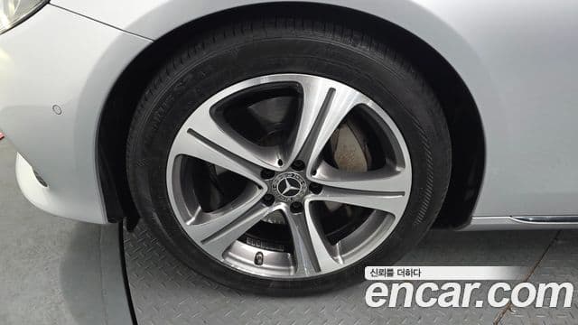 Mercedes-Benz E-класс W213 E300 Avantgarde Intelligent Drive, 2017 все фото