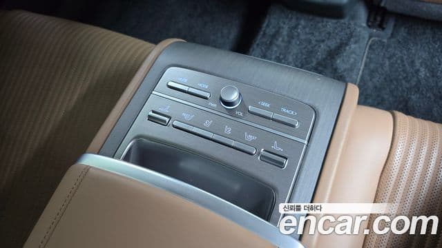 Hyundai Grandeur (GN7) Calligraphy, 2023 19