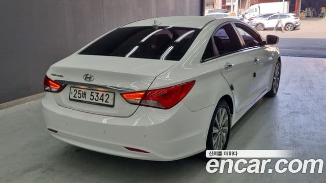 Hyundai Sonata The / новый 브릴리언트 LPI Smart(для людей с инвалидностью), 2014 2