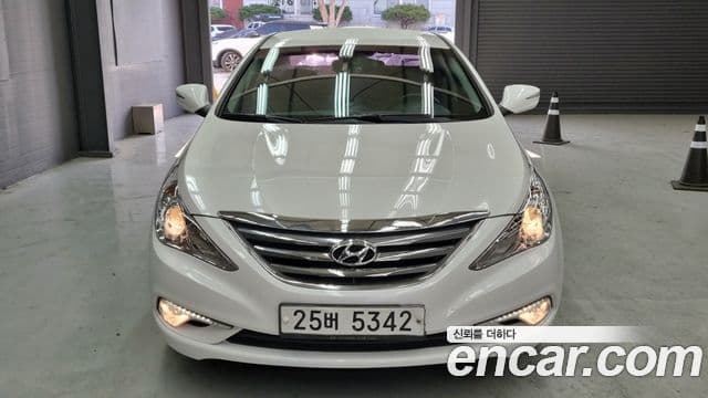 Hyundai Sonata The / новый 브릴리언트 LPI Smart(для людей с инвалидностью), 2014 3
