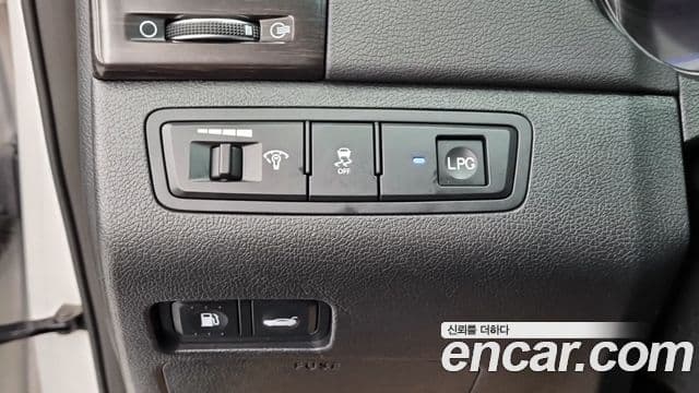 Hyundai Sonata The / новый 브릴리언트 LPI Smart(для людей с инвалидностью), 2014 18