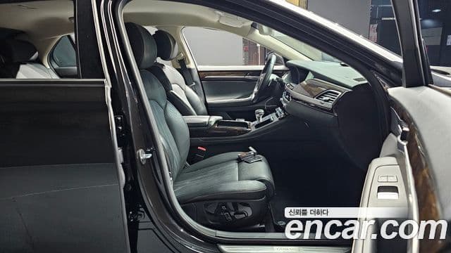 Genesis G90 Luxury, 2019 10