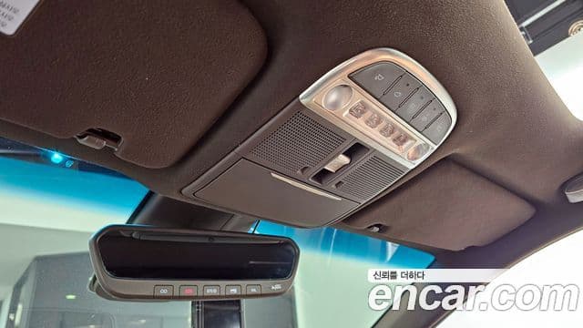 Genesis G90 Premium Luxury, 2019 17