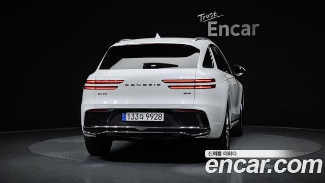 Genesis GV70, 2025 4