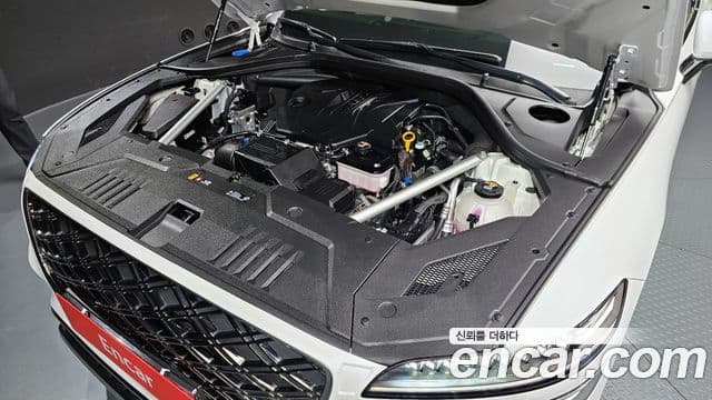 Genesis GV70, 2025 6