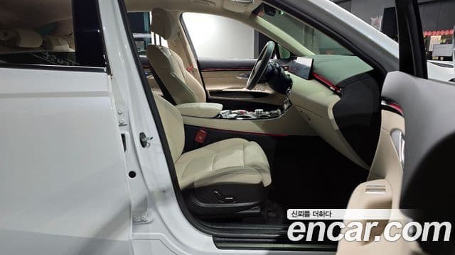 Genesis GV70, 2025 10