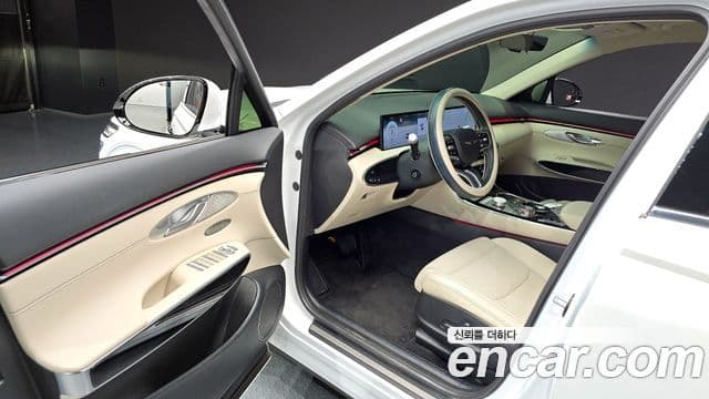 Genesis GV70, 2025 11