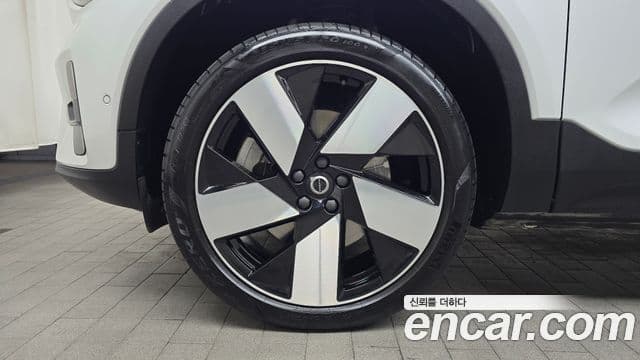 Volvo C40 Recharge twin Ultimate, 2023 все фото