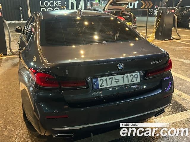 BMW 5시리즈 (G30) Luxury, 2023 все фото