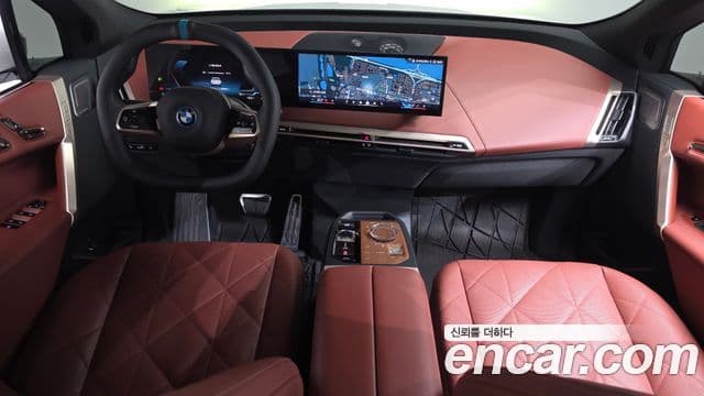 BMW iX xDrive50 Sport Plus, 2024 7