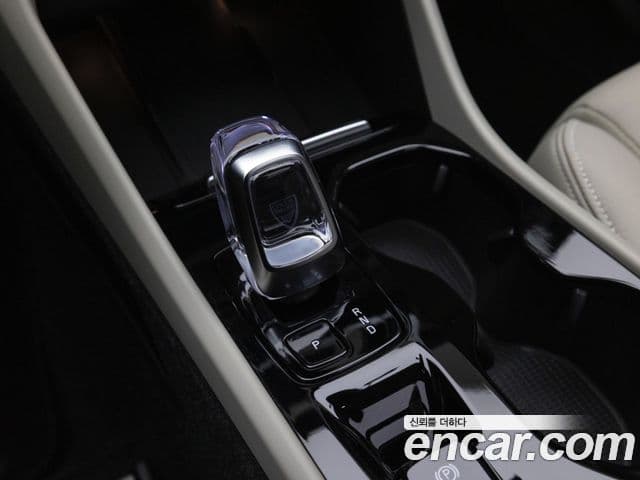 Volvo XC40 B4 Ultimate Bright, 2025 12