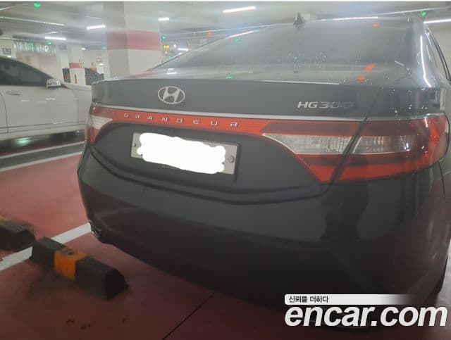 Hyundai Grandeur HG Premium, 2014 4