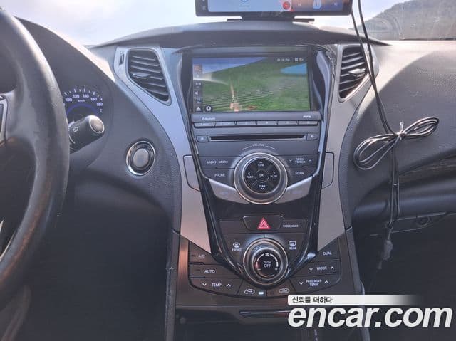 Hyundai Grandeur HG Premium, 2014 8