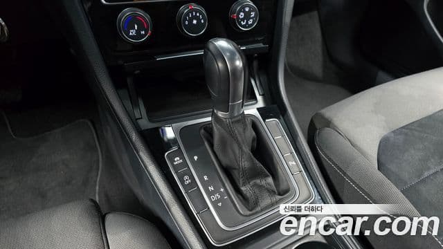 Volkswagen Гольф 7세대, 2014 9