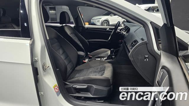 Volkswagen Гольф 7세대, 2014 10