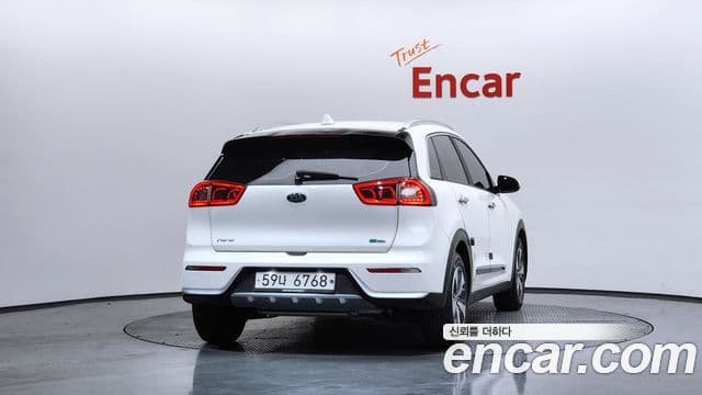 Kia Niro Noblesse, 2018 4