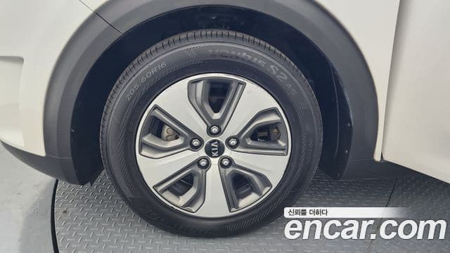 Kia Niro Noblesse, 2018 все фото