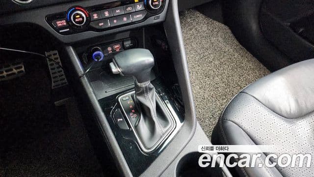 Kia Niro Noblesse, 2018 9