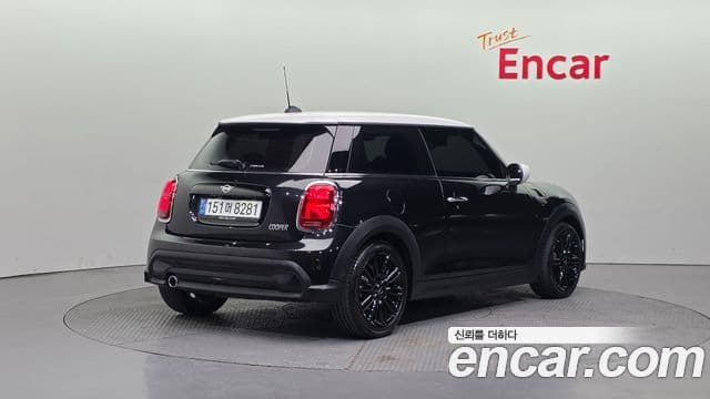 Mini Cooper 3세대, 2023 2