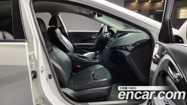 Hyundai Grandeur HG Modern, 2015 10