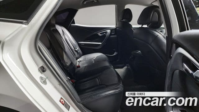 Hyundai Grandeur HG Modern, 2015 12