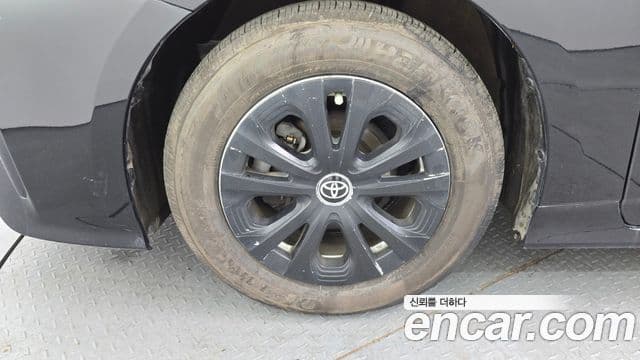 Toyota 프리우스 4세대, 2020 все фото