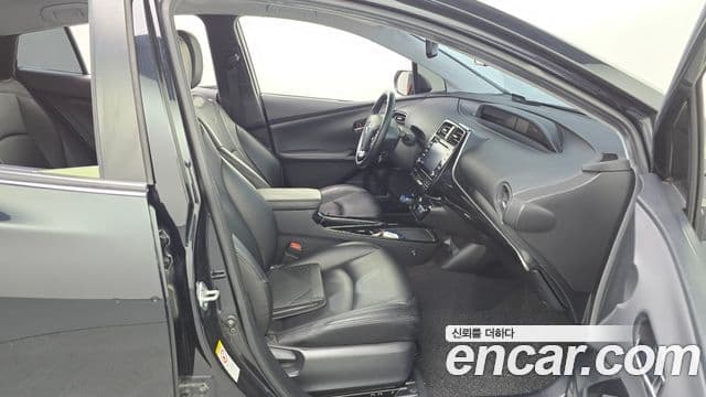 Toyota 프리우스 4세대, 2020 11