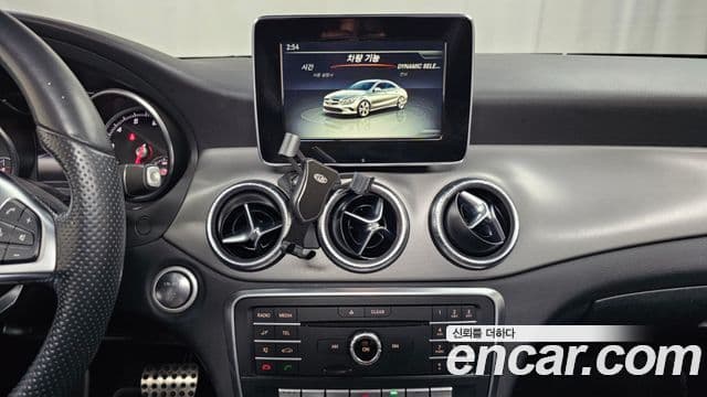 Mercedes-Benz CLA-класс C117 AMG Line, 2018 14