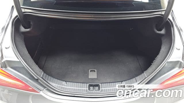 Mercedes-Benz CLA-класс C117 AMG Line, 2018 20