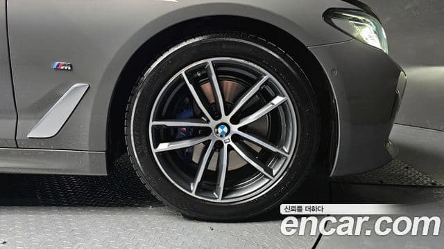 BMW 5시리즈 (G30) 520i M Sport, 2021 все фото