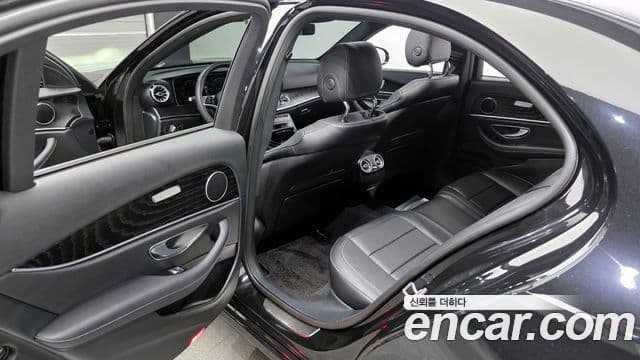 Mercedes-Benz E-класс W213 Avantgarde, 2023 11