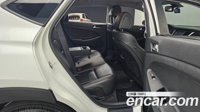 Hyundai All New Tucson Modern, 2017 12
