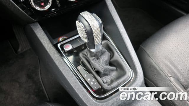 Volkswagen New Jetta 6세대, 2015 9