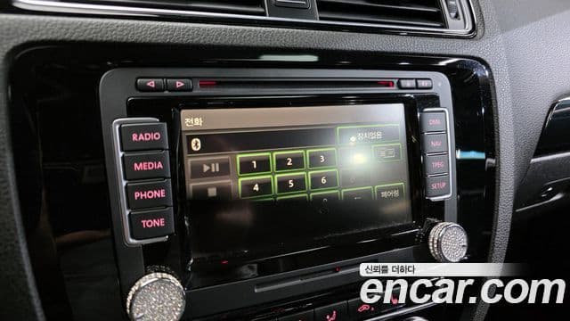 Volkswagen New Jetta 6세대, 2015 16