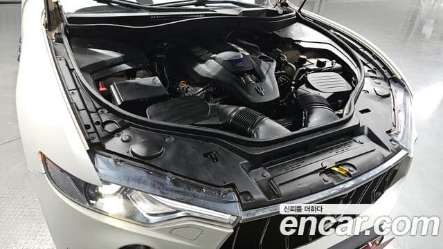 Maserati Levante 3.0 S AWD GranSport, 2018 6