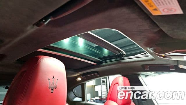 Maserati Levante 3.0 S AWD GranSport, 2018 18