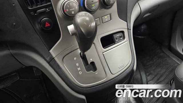 Hyundai Grand Starex CVX Premium, 2012 9