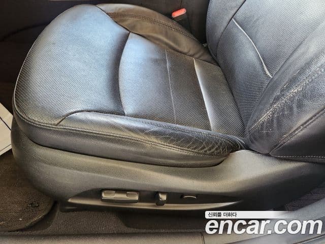 Hyundai YF Sonata люксовая версия, 2010 10