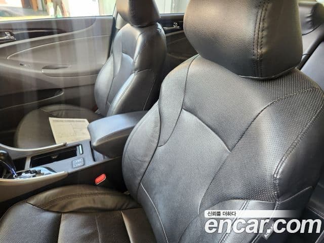 Hyundai YF Sonata люксовая версия, 2010 11