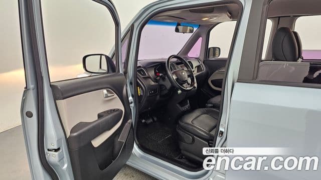 Kia Ray Special, 2013 11