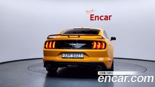 Ford Mustang купе, 2018 4