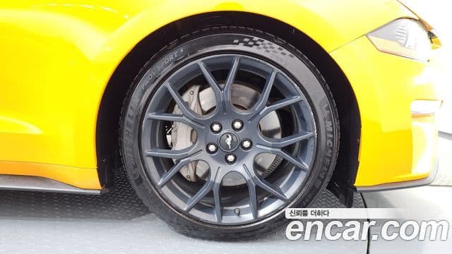 Ford Mustang купе, 2018 все фото