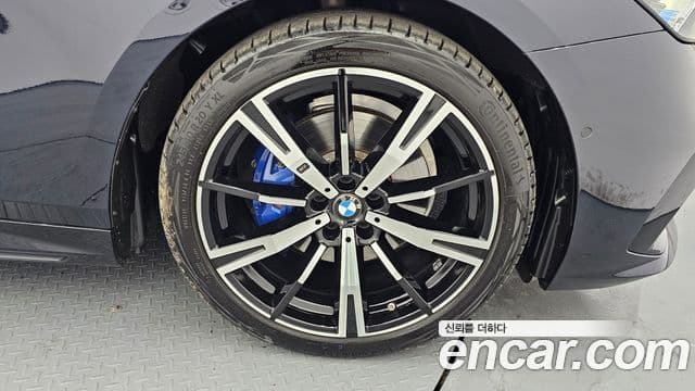 BMW 5시리즈 (G60) 530i xDrive M Sport, 2025 все фото