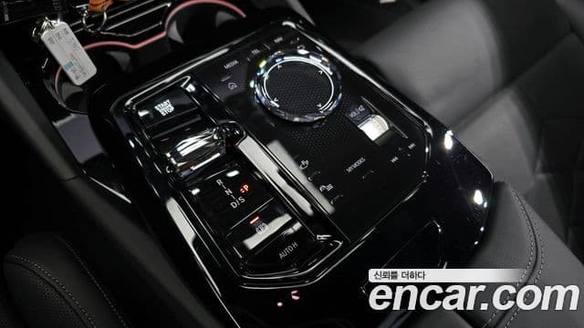 BMW 5시리즈 (G60) 530i xDrive M Sport, 2025 9